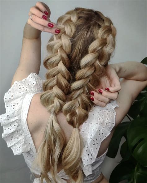 This gives the Dutch braid a slightly different look than the French braid. 6. Keep braiding until the braid is about five inches long. Continue making the Dutch braid by adding hair from the back section to the top strand of the braid with each stitch. Once the braid starts to leave the side of the head, start doing a normal braid instead of a ...